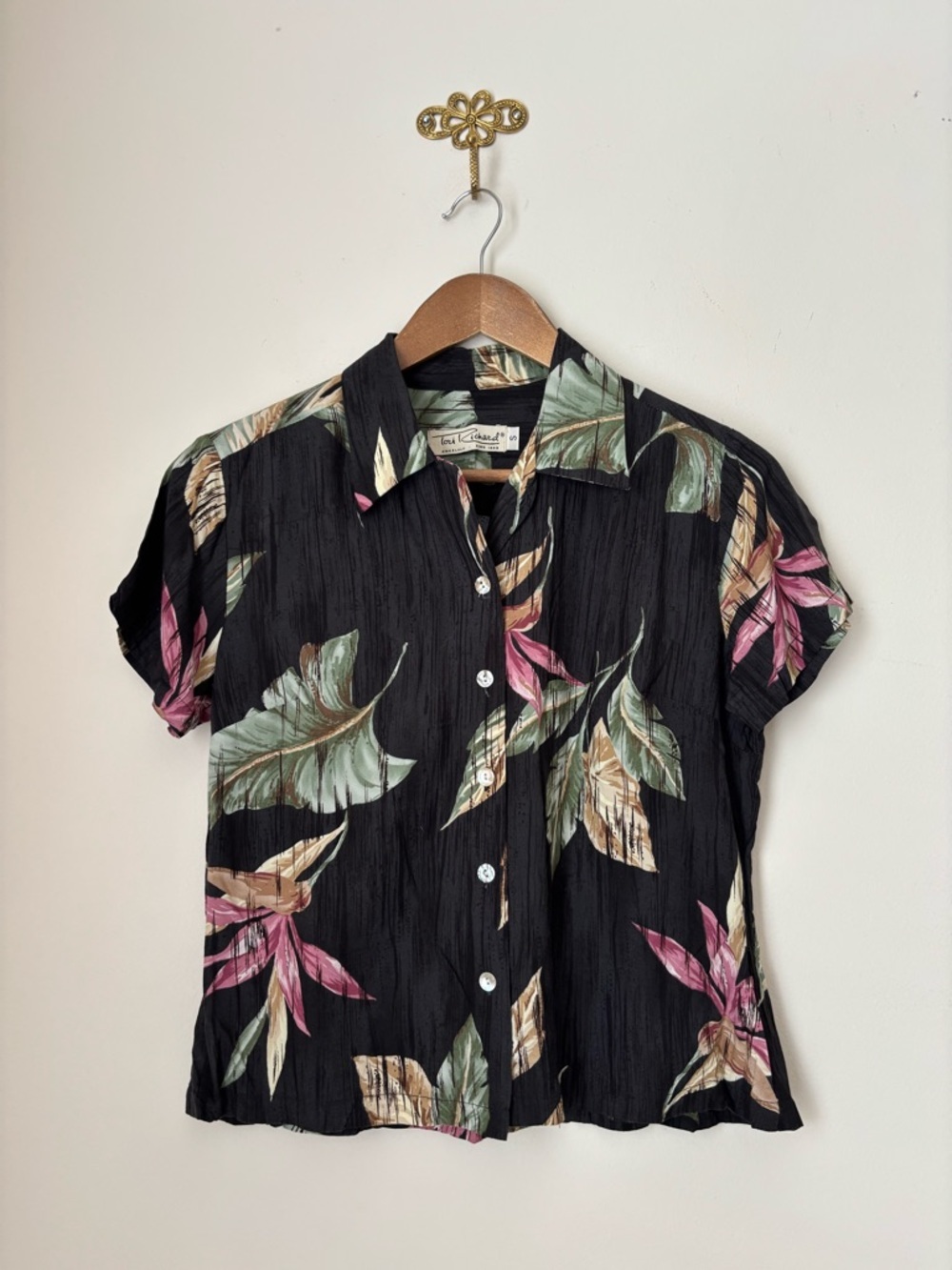 Tori Richard Muted Tropical Print Button Front Shirt Small Resortwear